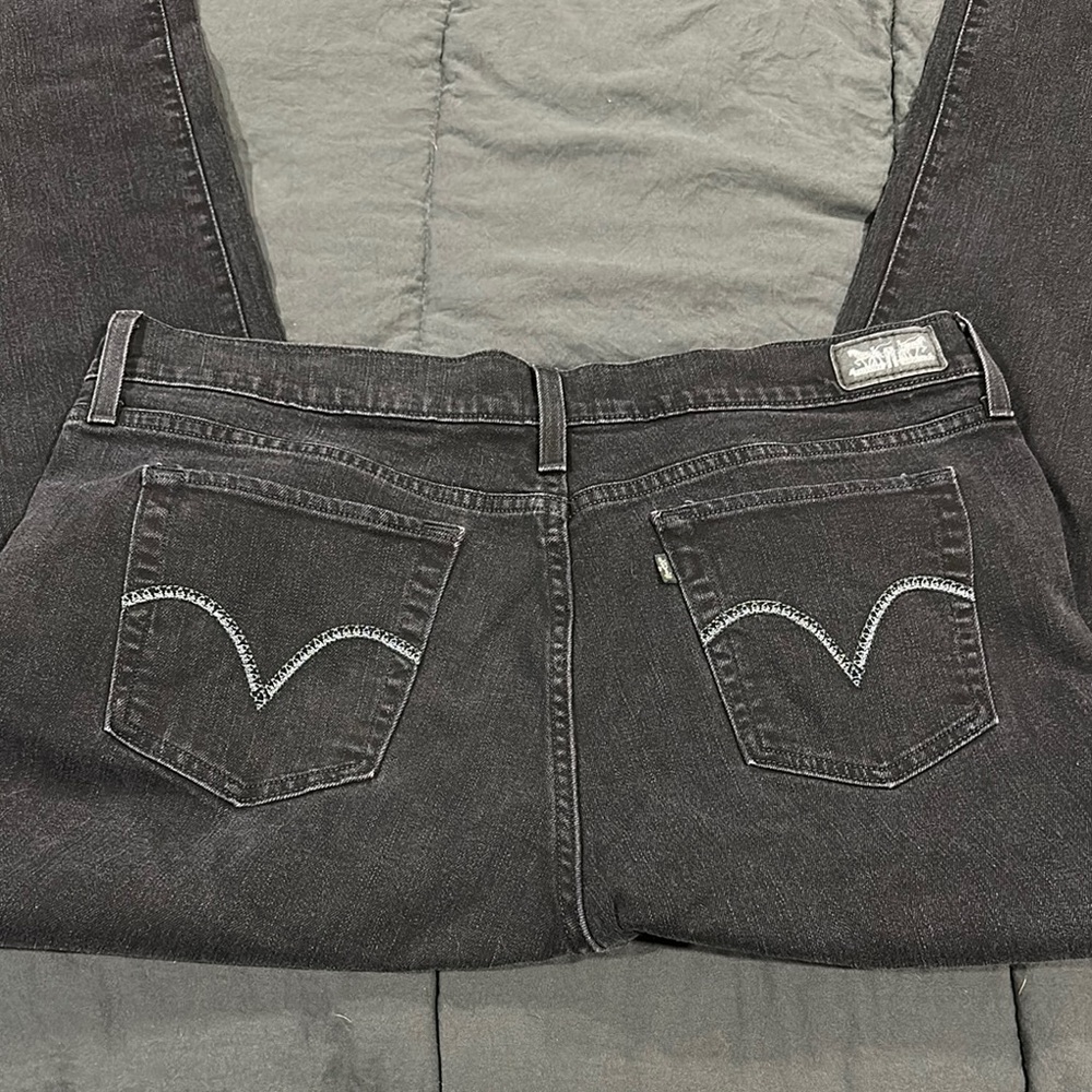 Levi's Charcoal Jeans with Embroidered Pockets (J221)